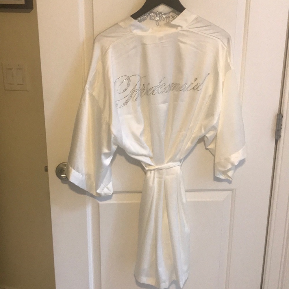Like new bridesmaid silk robe
